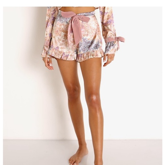 Beach Riot Aurora Shorts in Harvest Gold Paisley. Size small - Picture 2 of 9